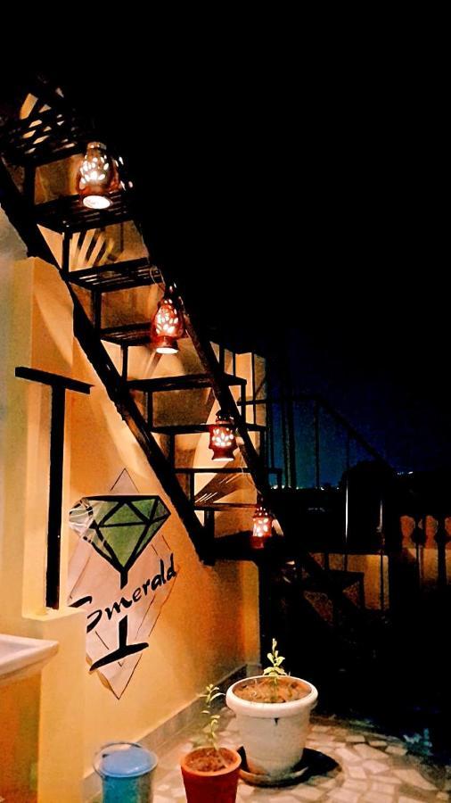 Hill Paradise Home Stay Udaipur Exterior foto