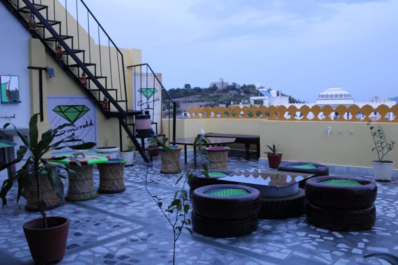 Hill Paradise Home Stay Udaipur Exterior foto