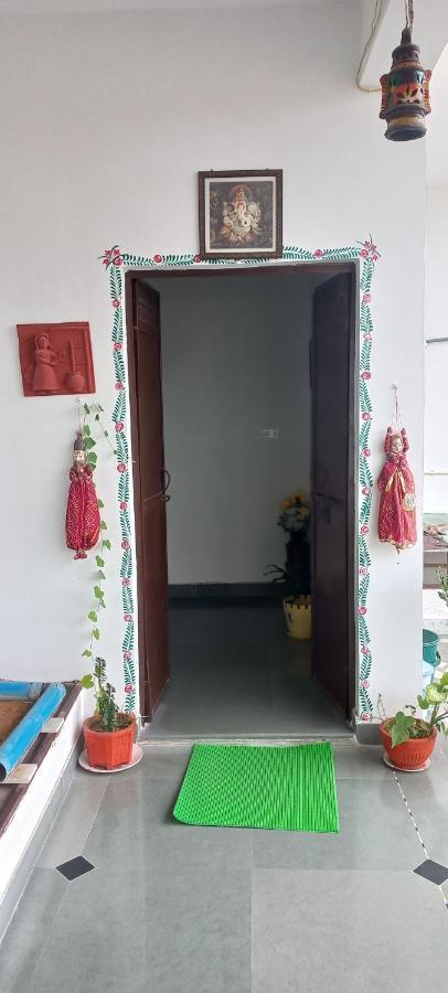 Hill Paradise Home Stay Udaipur Exterior foto