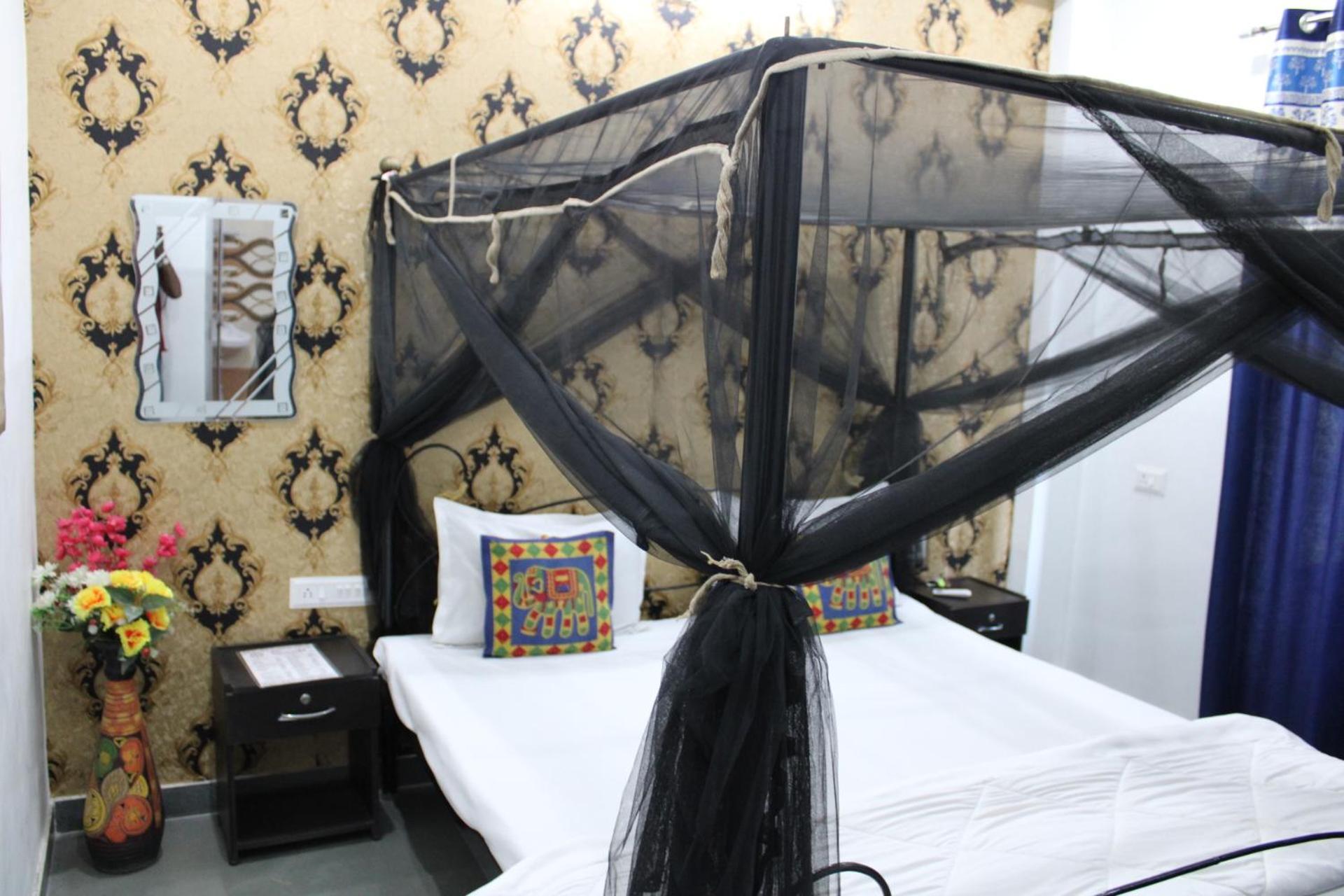 Hill Paradise Home Stay Udaipur Exterior foto